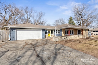1135 W Jeffery St, Kankakee, IL 60901