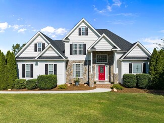 1036 Heather Ln, Wake Forest, NC 27587