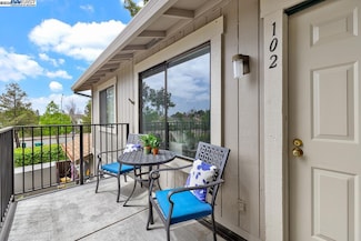 102 Camino Plaza, Union City, CA 94587