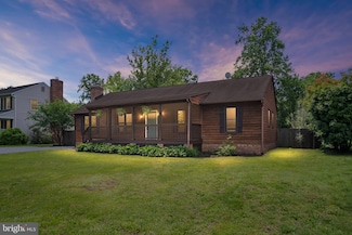 1112 Potomac Dr, Stafford, VA 22554