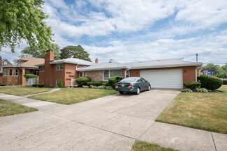 3027 Maple Ave, Brookfield, IL 60513