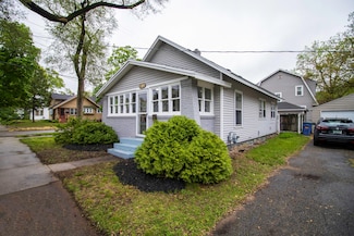 1124 Griggs St SE, Grand Rapids, MI 49507