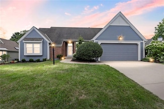 12428 Cambridge Cir, Leawood, KS 66209