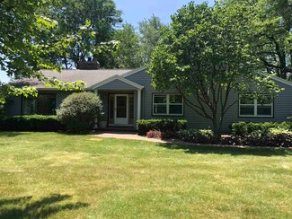 5687 Whalen Rd, Fitchburg, WI 53575