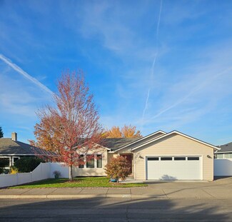 2733 Juanita Ave, Medford, OR 97504