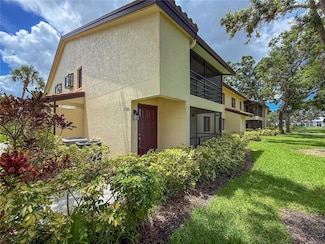 5785 Gardens Dr Unit 204, Sarasota, FL 34243