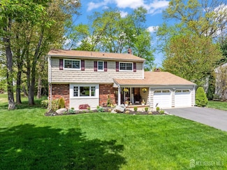 14 Appleby Ln, East Brunswick, NJ 08816