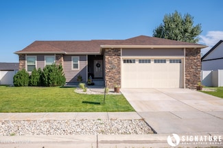 52 Wolf Creek Ln, Gillette, WY 82718