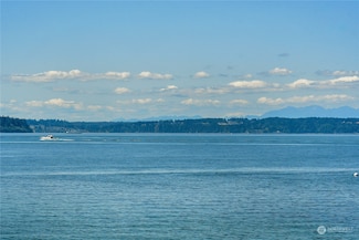 5498 Hyada Blvd NE, Tacoma, WA 98422