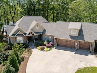 1140 Inlet Point Rd, Salisbury, NC 28146