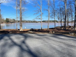 1111 Dockside Dr, Buckhead, GA 30625