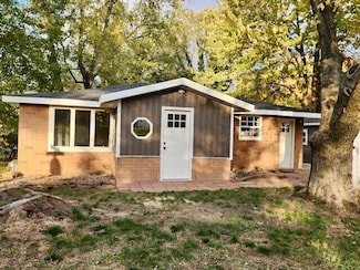 1201 Summer St, Benton Harbor, MI 49022