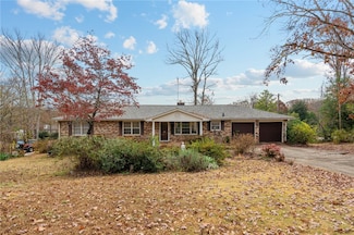 402 Little John Trail, Anderson, SC 29621