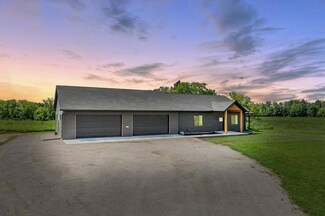 2873 317th Ave NE, Cambridge, MN 55008