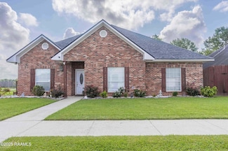 210 Bon Mange Cir, Lafayette, LA 70506