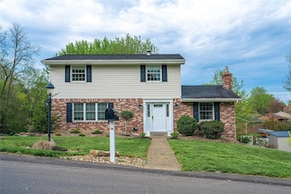 540 Hickory Ln, Houston, PA 15342