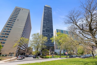 3150 N Lake Shore Dr Unit 30C, Chicago, IL 60657