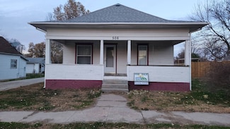 506 Ce Thompson Ave, Wolbach, NE 68882