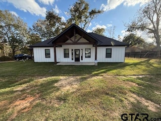 211 Mary St, Frankston, TX 75763