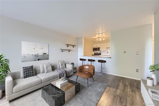 1008 N Corona St Unit 403, Denver, CO 80218