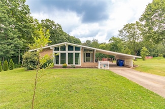 681 Bullcreek Rd, Butler, PA 16002