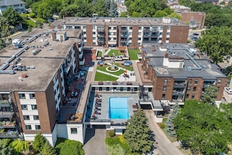 48 Groveland Terrace Unit B301, Minneapolis, MN 55403