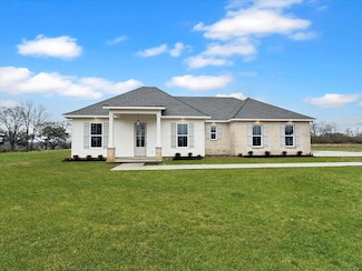 12 S Caesar Oaks Dr, Carriere, MS 39426