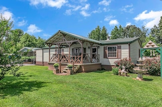 2794 Perkins Rd, Puryear, TN 38251