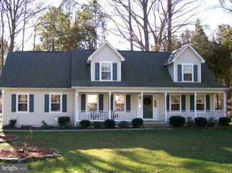 11535 Honeysuckle Ct, Swan Point, MD 20645