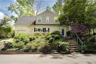 1518 Dogwood Rd, Charleston, WV 25314