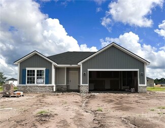 1061 Buckhead Loop SE, Allenhurst, GA 31301