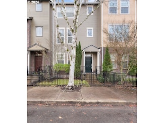 6028 NE Alder St, Hillsboro, OR 97124