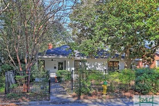 512 Columbus Dr, Savannah, GA 31405