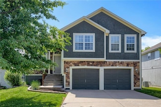 496 S 137th St, Bonner Springs, KS 66012