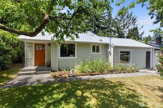 15833 7th Ave SW, Burien, WA 98166