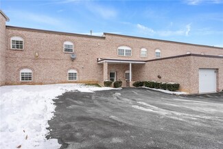 2750 Iowa Dr Unit 3, New Kensington, PA 15068