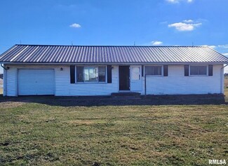 11142 Old Highway 50, Flora, IL 62839