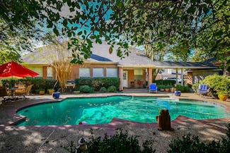 11814 Lake Grove Ct, Tomball, TX 77377