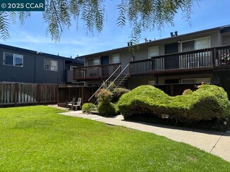 1060 Oak Grove Rd Unit 10, Concord, CA 94518