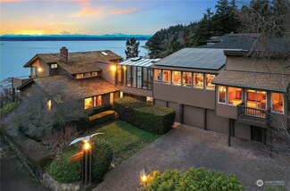 304 S 219th St, Normandy Park, WA 98198
