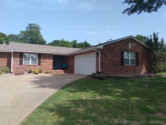 1336 S 13th St, McAlester, OK 74501