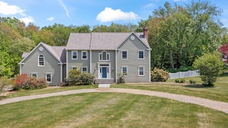 1 Dover Cir, Newtown, CT 06470