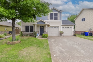 102 Independence Ave, Venus, TX 76084