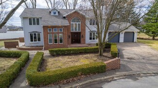1445 Rosewood Ct, Wabash, IN 46992