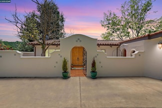 118 Castle Crest Rd, Alamo, CA 94507