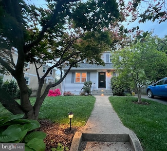 5906 14th St N, Arlington, VA 22205