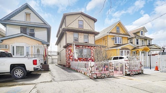 181-16 93rd Ave, Hollis, NY 11423