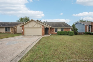 4419 W Madison St, Broken Arrow, OK 74012