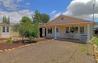612 Larmier Ave, Oak View, CA 93022