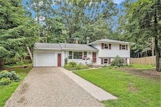 3912 Robin Ln, Kalamazoo, MI 49008